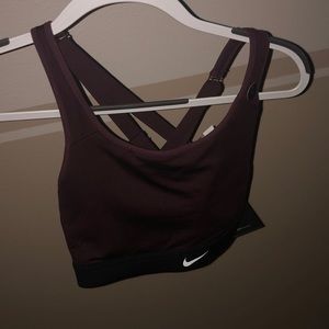 Nike sports bra NEVER WORN